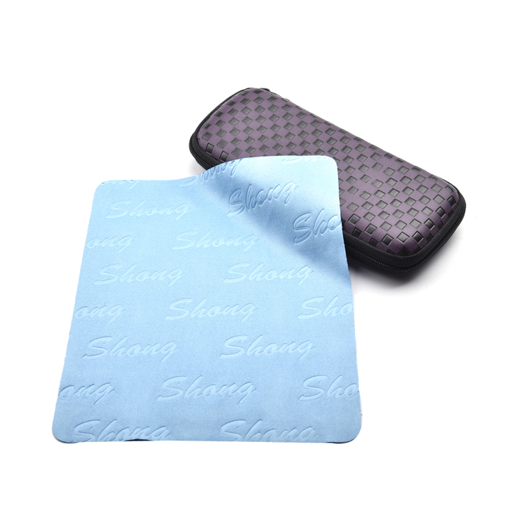 Paño de microfibra con logotipo grabado en relieve para gafas, ropa personalizada para gafas